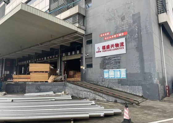 Value Added China Freight Forwarder China To Europe Logistics Warehouse