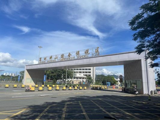 Multiple bonded warehouses in China with an area of 80000 square meters for import and export duty-free warehouses