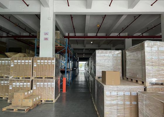 A Bonded Warehouse In China That Provides Transit And Processing Services For Import And Export Goods